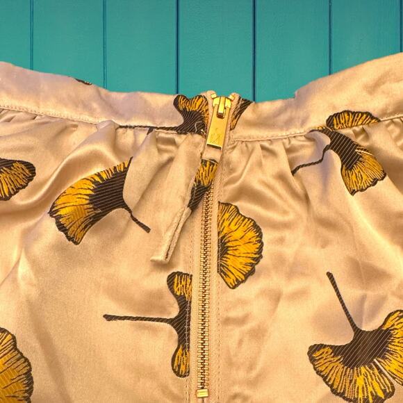 Storm & Marie Skirt NWT Damaged Satin Dandelion Mini Skater Skirt Size 6 - Picture 8 of 16